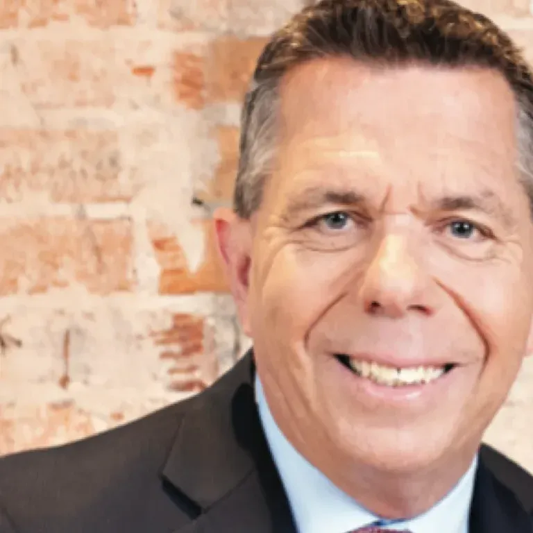 Hugh Hornsby, Founder of Blue Collar Smart & Trades Turnaround Strategist, guest on The Hunt for Success